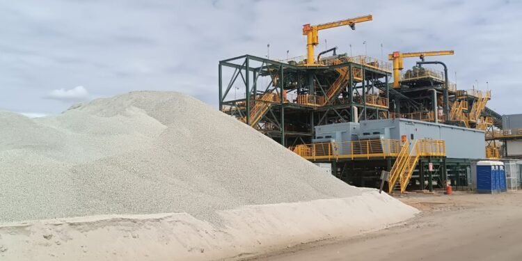Sigma Lithium supera projeção e produz 35 mil toneladas de concentrado de lítio no 2° trimestre