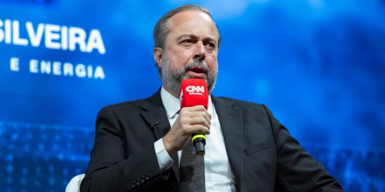 MME anuncia decreto para modernizar regras de proteção de cavernas e destravar até 35% do setor mineral
