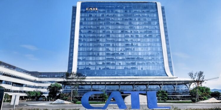 Paralisação de mina da CATL ameaça levar mercado de lítio ao déficit