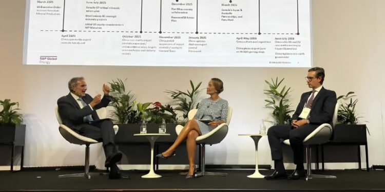 Materiais para baterias entram na agenda global de segurança energética