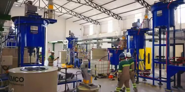 BNDES aprova R$ 77,5 milhões para centro de terras raras da Viridis em MG